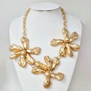 Puffy Metal Triple Flower Link Statement Necklace Matte Gold
